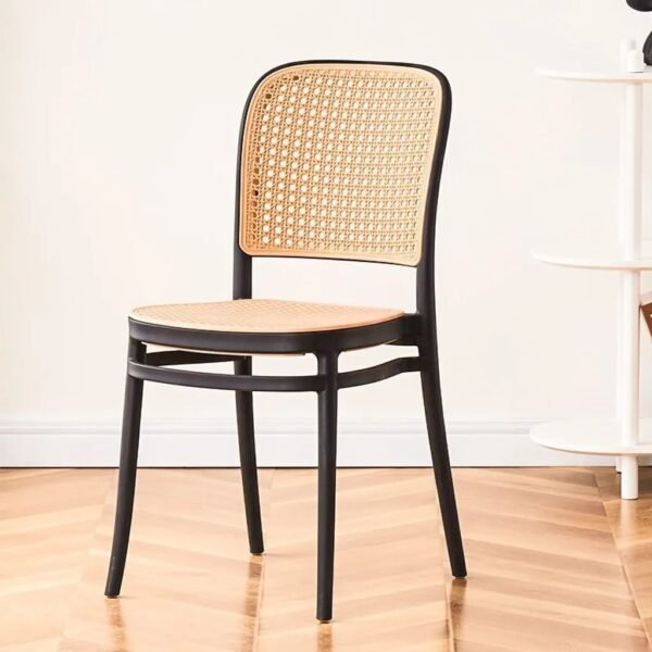 Scandinavian Plastic Dining Chair x4